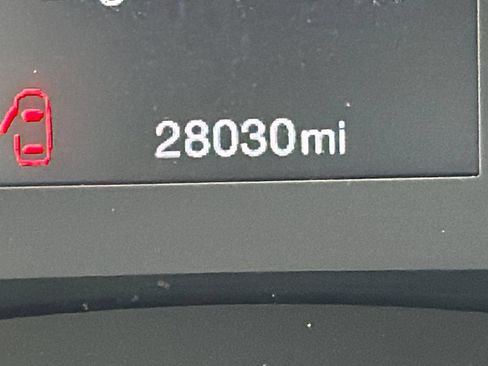 Used 2017 Jeep Renegade Latitude FWD image 23