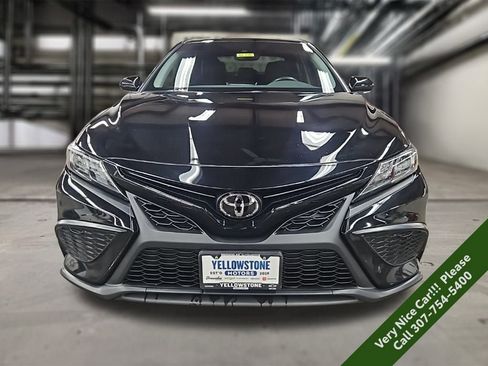 Used 2023 Toyota Camry SE image 7