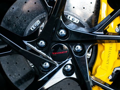 Used 2020 Ferrari 812 Superfast RWD image 44