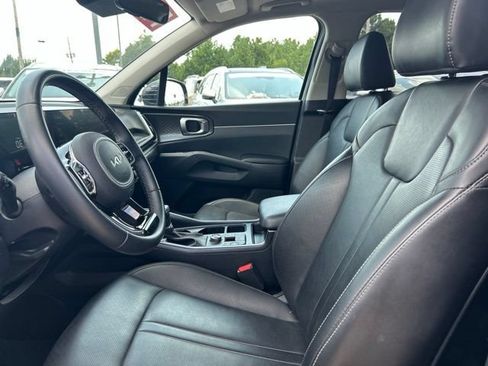 Used 2025 Kia Sorento S w/ Panoramic Sunroof Package FWD image 30