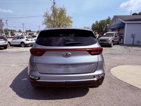 Used 2020 Kia Sportage LX image 5