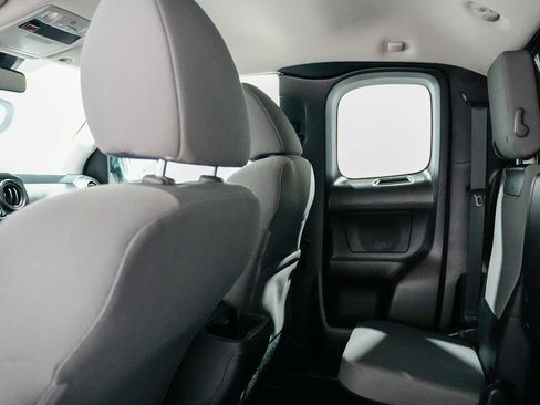 Used 2020 Toyota Tacoma SR image 18