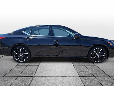 Used 2024 Nissan Altima 2.5 SR FWD image 4