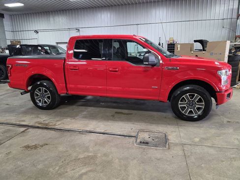 Used 2016 Ford F150 XLT w/ Equipment Group 302A Luxury AWD/4WD image 9