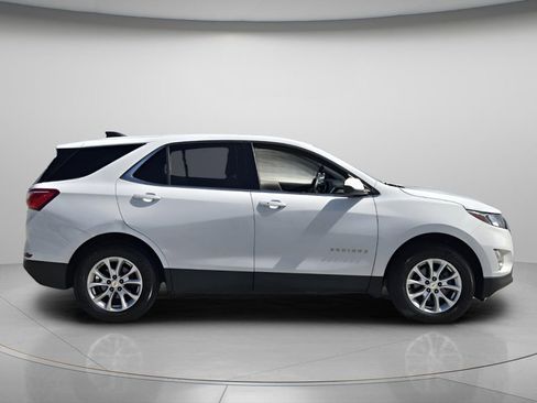 Used 2020 Chevrolet Equinox LT image 3