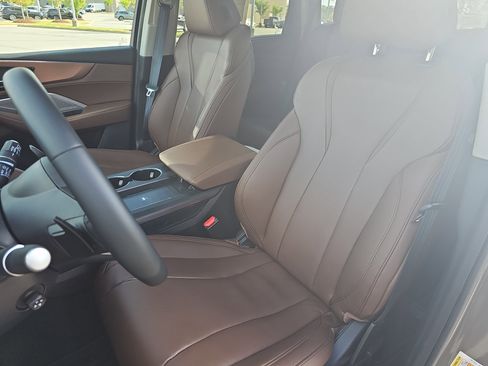 Certified 2026 Acura MDX FWD w/ Technology Package image 15