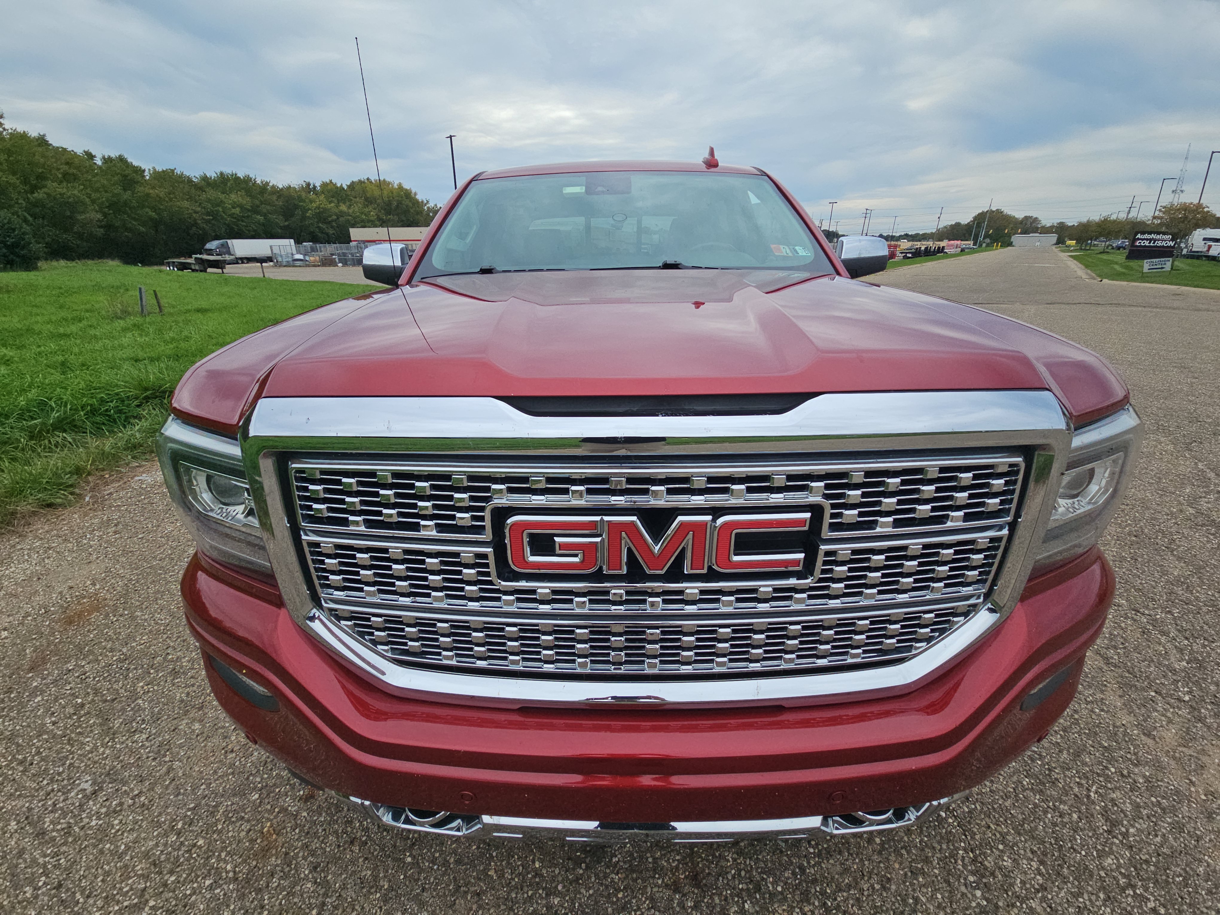 Used 2018 GMC Sierra 1500 Denali w/ Denali Ultimate Package AWD/4WD image 10
