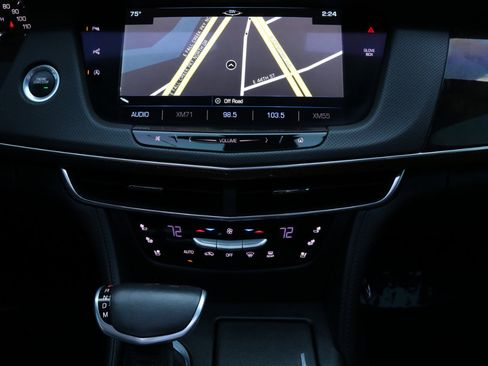 Used 2018 Cadillac CT6 Luxury image 34