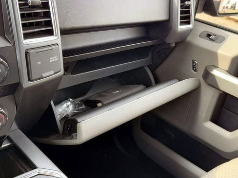 Used 2015 Ford F150 XLT w/ Equipment Group 302A Luxury image 31