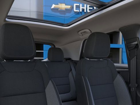 New 2026 Chevrolet TrailBlazer LT w/ LT Cold Weather Package FWD image 48