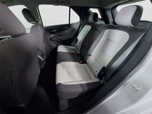 Used 2022 Chevrolet Equinox LS AWD/4WD image 24
