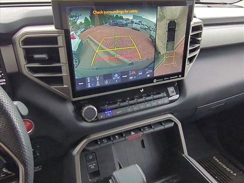 Used 2022 Toyota Tundra Limited image 12