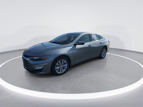 Used 2023 Chevrolet Malibu LT image 4
