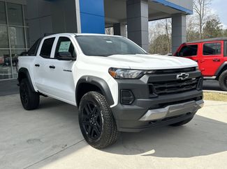 New 2025 Chevrolet Colorado Trail Boss w/ Midnight Edition video 2