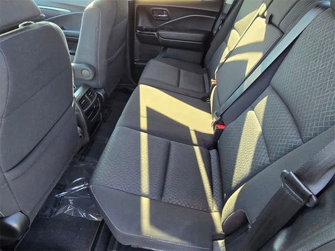 Used 2019 Honda Ridgeline Sport image 9