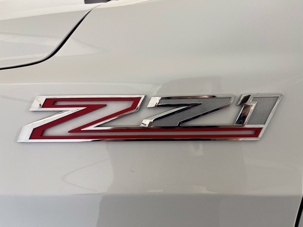 Used 2025 Chevrolet Suburban Z71 AWD/4WD image 38