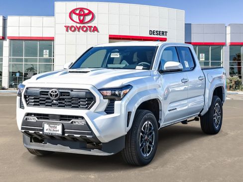 New 2025 Toyota Tacoma TRD Sport image 3