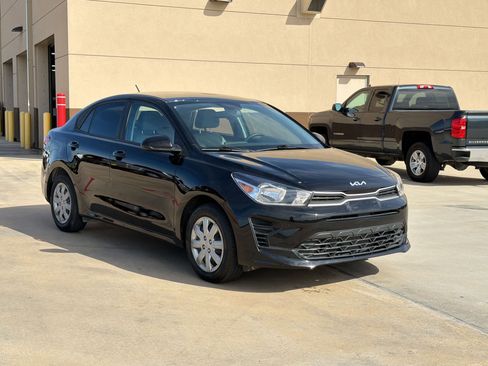 Used 2023 Kia Rio S image 7
