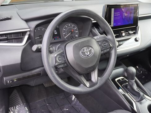 Certified 2025 Toyota Corolla LE image 10