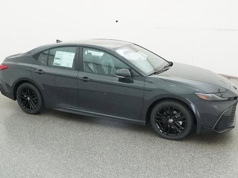 New 2026 Toyota Camry SE image 12