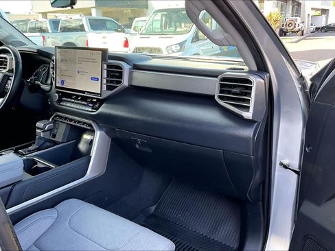 Used 2023 Toyota Tundra Limited AWD/4WD image 23