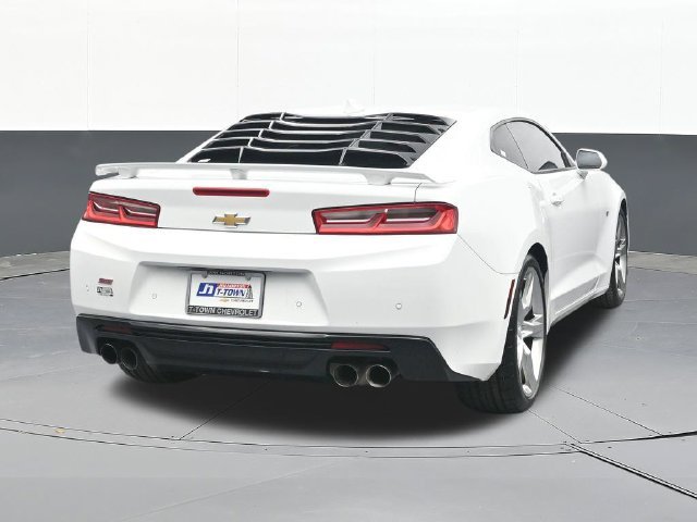 Used 2017 Chevrolet Camaro SS RWD image 13