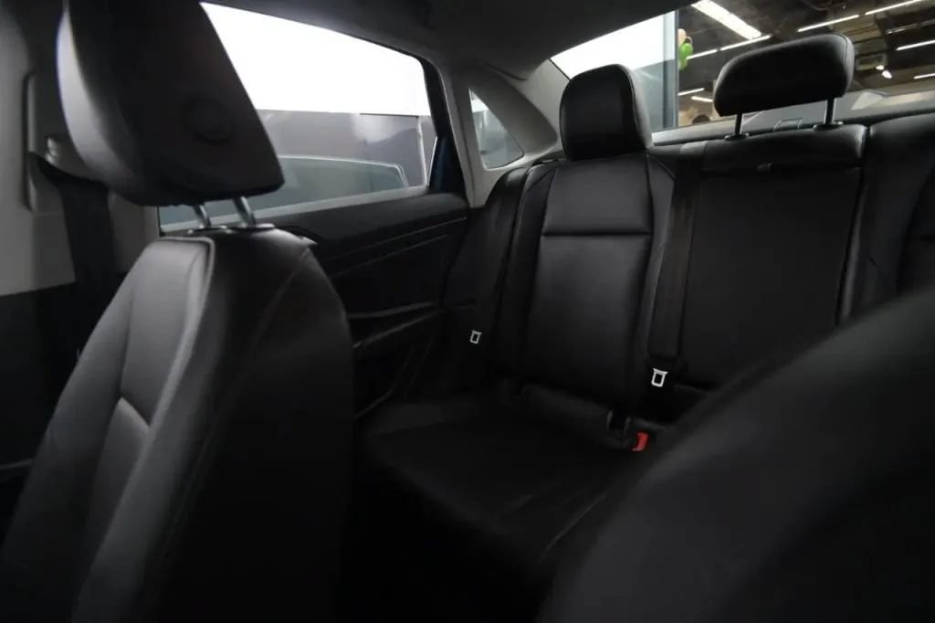 Used 2019 Volkswagen Jetta SEL FWD image 38
