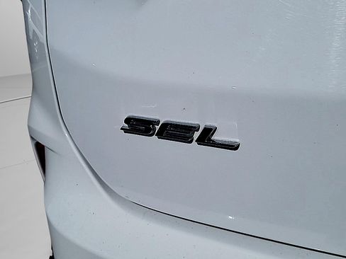 Used 2024 Ford Edge SEL AWD/4WD image 28