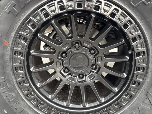 Used 2025 Ford Bronco Big Bend image 4