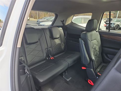 New 2026 Volkswagen Atlas SE image 32