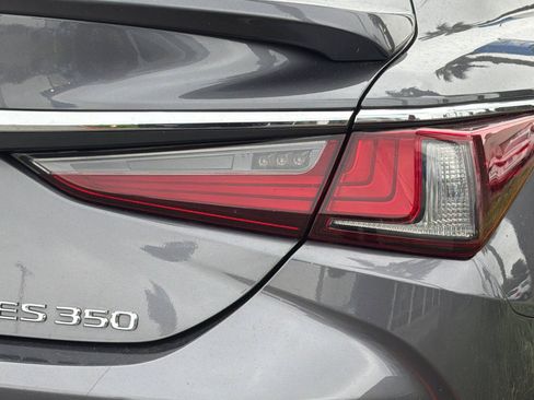 Used 2021 Lexus ES 350 w/ Premium Package image 12