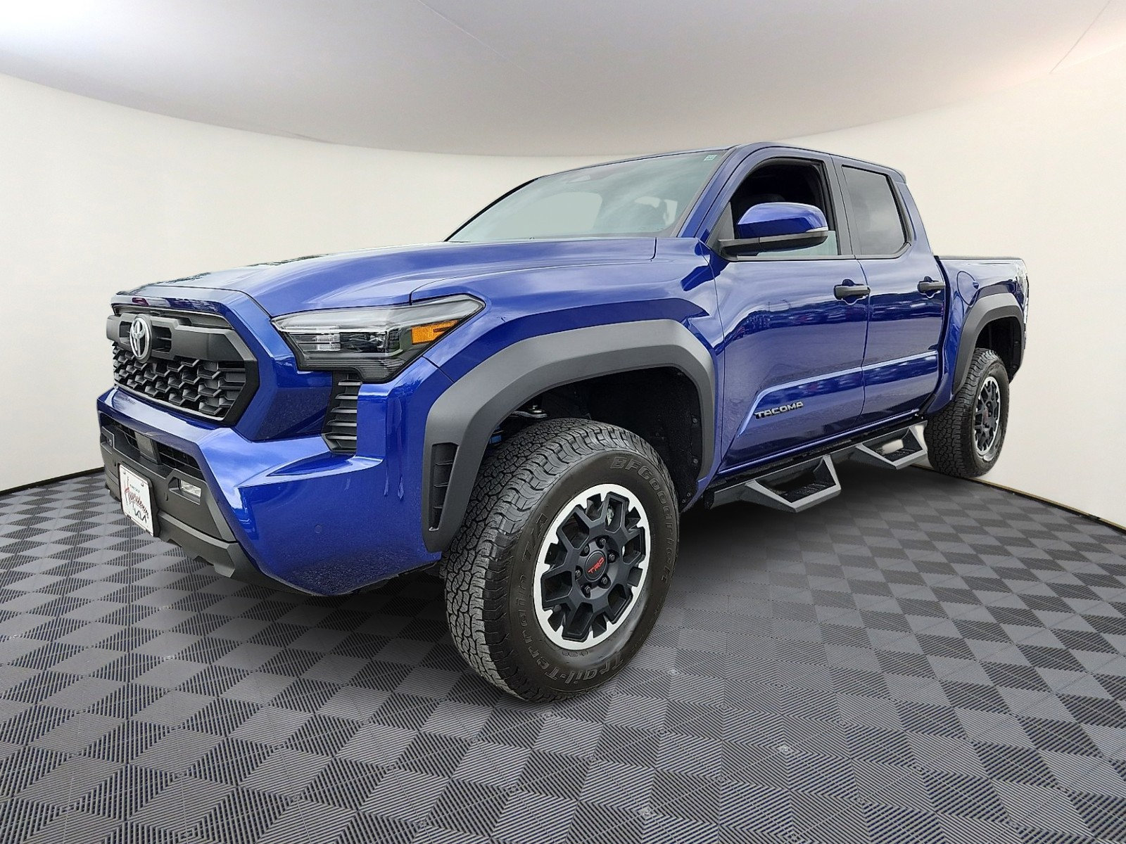 Used 2024 Toyota Tacoma TRD Off-Road AWD/4WD image 3