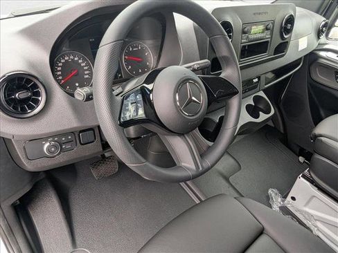 New 2025 Mercedes-Benz Sprinter 2500 image 3
