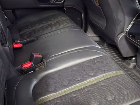 Used 2023 Rivian R1S Adventure AWD/4WD image 14