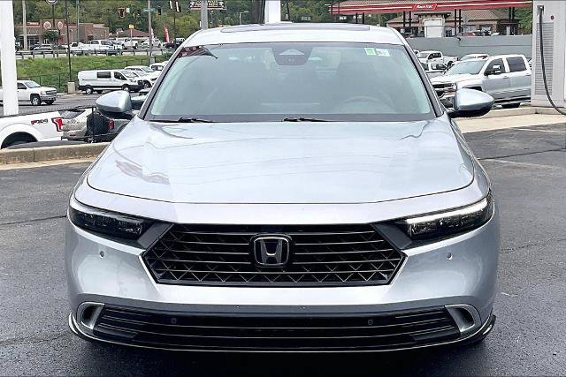 Used 2025 Honda Accord Touring image 3
