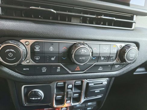 New 2026 Jeep Wrangler Unlimited Sport AWD/4WD image 25
