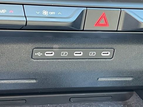 New 2027 Kia Telluride S image 28