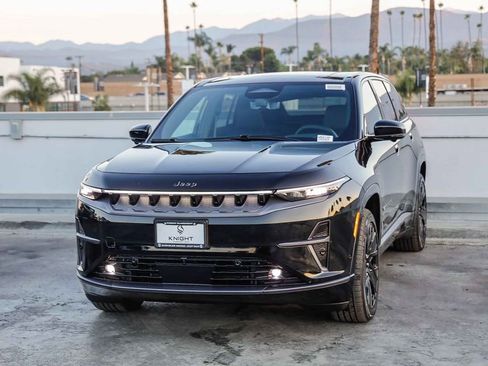 New 2025 Jeep Wagoneer S Launch Edition image 4