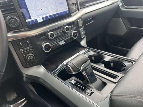 Used 2023 Ford F150 Lariat w/ Trailer Tow Package image 33