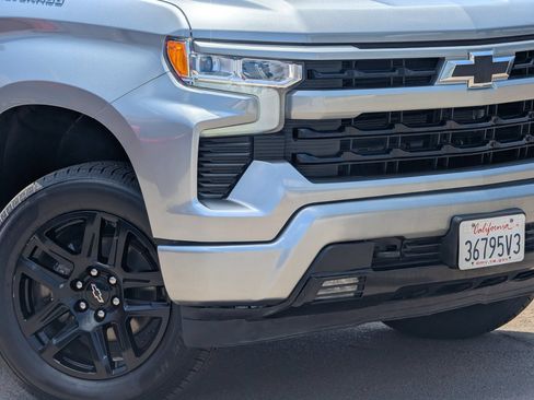 Used 2023 Chevrolet Silverado 1500 RST AWD/4WD image 3