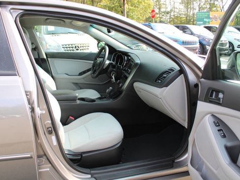 Used 2013 Kia Optima LX w/ Convenience Plus Pkg image 29