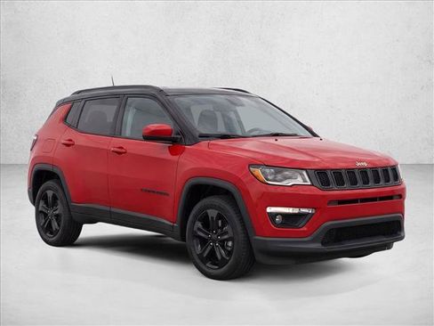 Used 2018 Jeep Compass Latitude AWD/4WD image 3