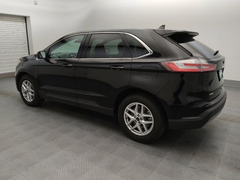 Used 2023 Ford Edge SEL w/ Convenience Package image 3