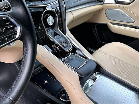 Used 2022 Acura RDX FWD w/ Technology Package image 15