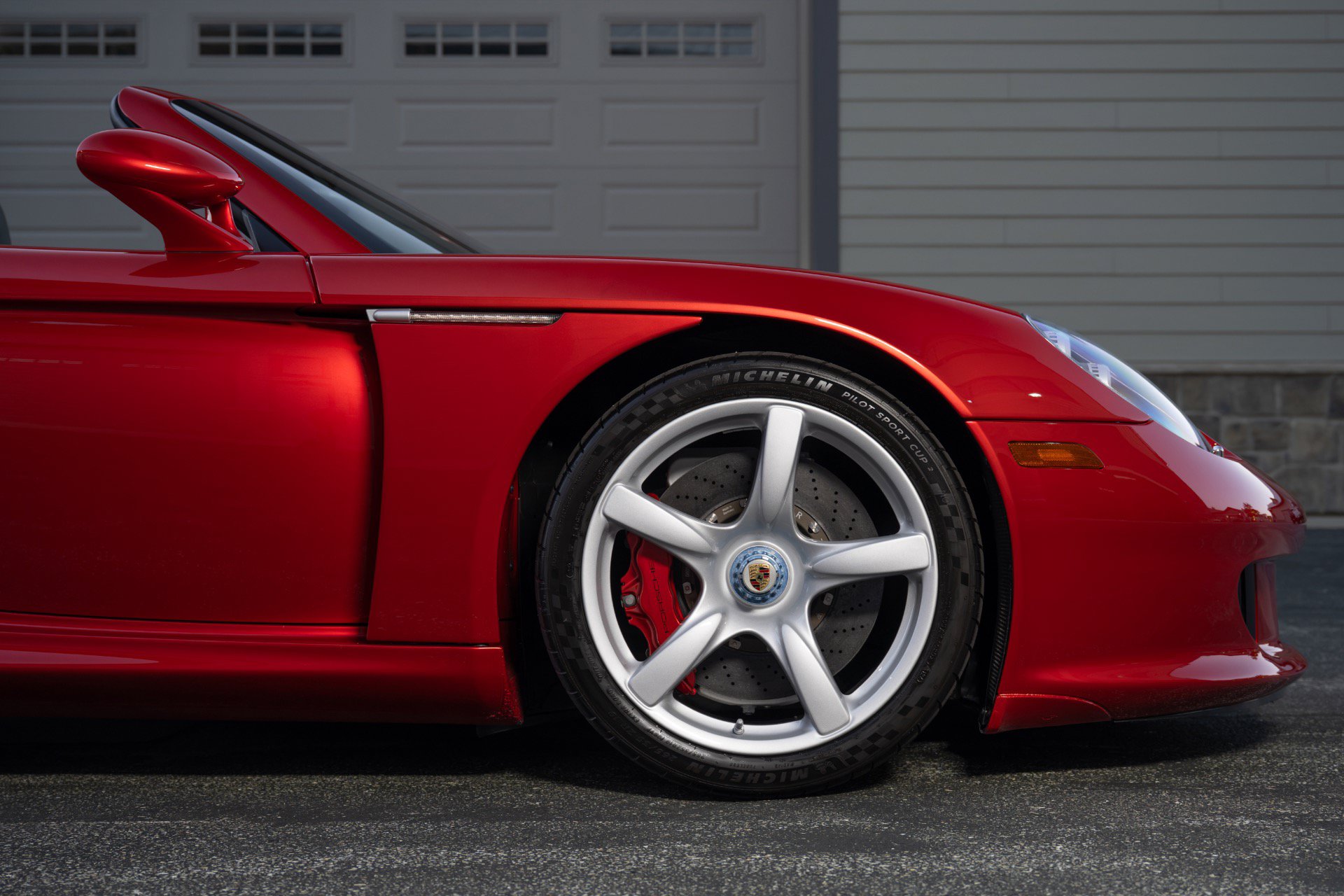 Used 2005 Porsche Carrera GT RWD image 70