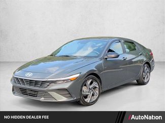 Used 2025 Hyundai Elantra SEL FWD video 1