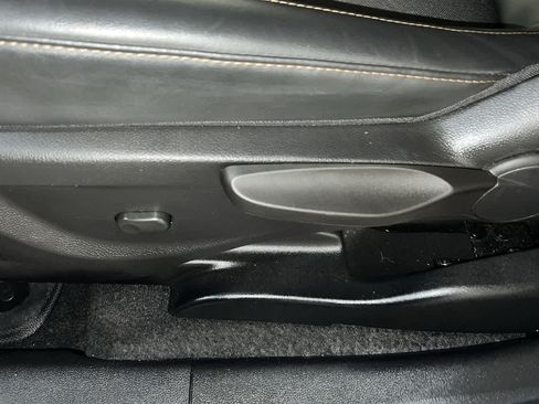 Used 2021 Chevrolet Trax LT FWD image 13