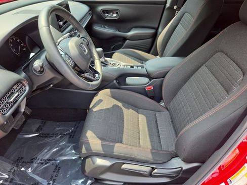 Used 2024 Honda HR-V Sport image 10