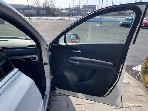 Used 2019 Cadillac XT4 Premium Luxury image 22