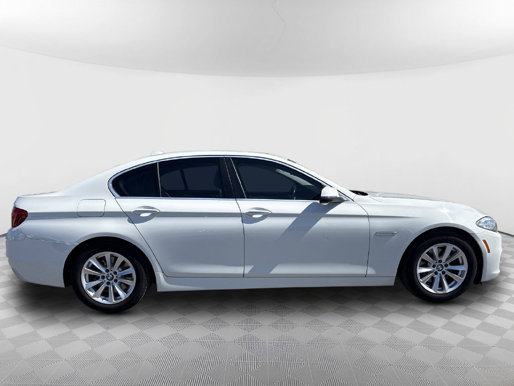 Used 2016 BMW 528i Sedan RWD image 9